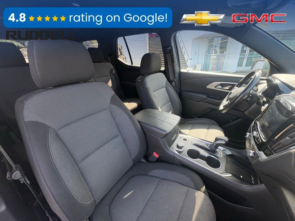 2022 Chevrolet Traverse LT Cloth