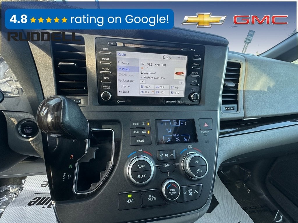 2018 Toyota Sienna XLE Auto Access Seat