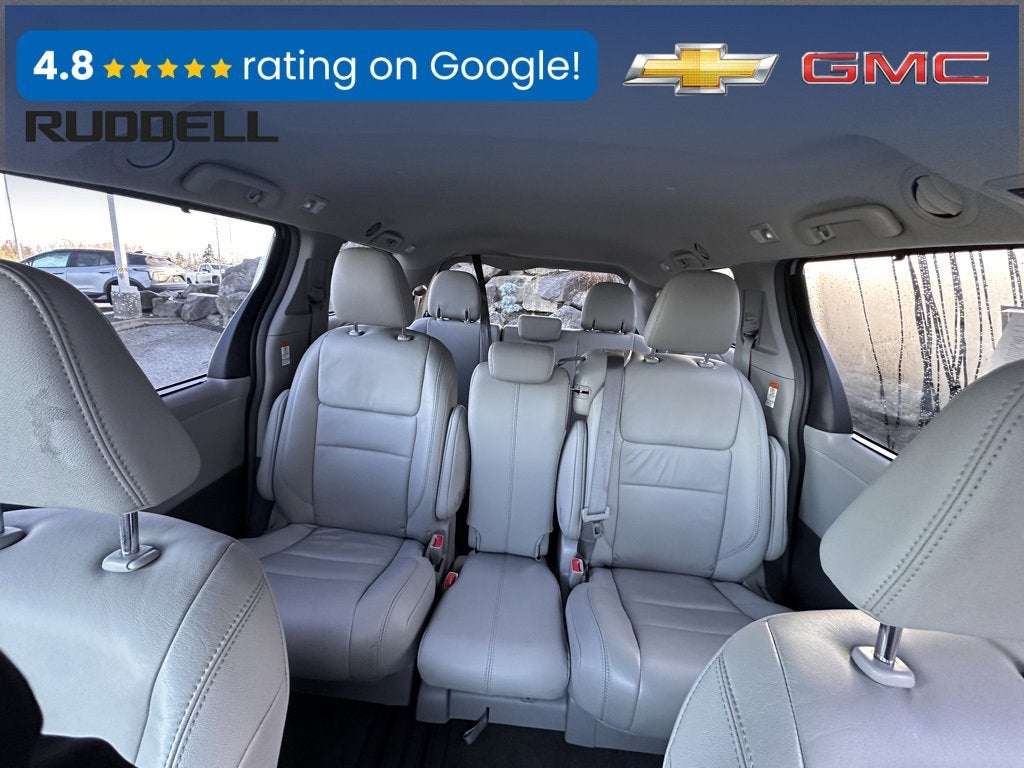 2018 Toyota Sienna XLE Auto Access Seat