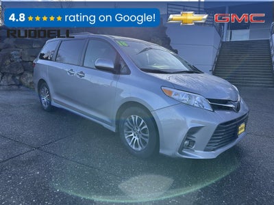 2018 Toyota Sienna XLE Auto Access Seat