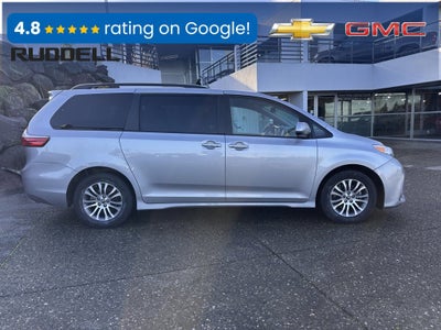 2018 Toyota Sienna XLE Auto Access Seat