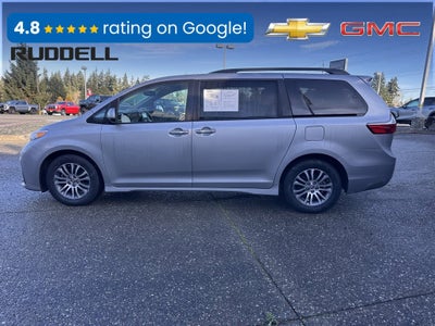 2018 Toyota Sienna XLE Auto Access Seat