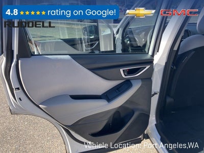 2023 Subaru Forester Base