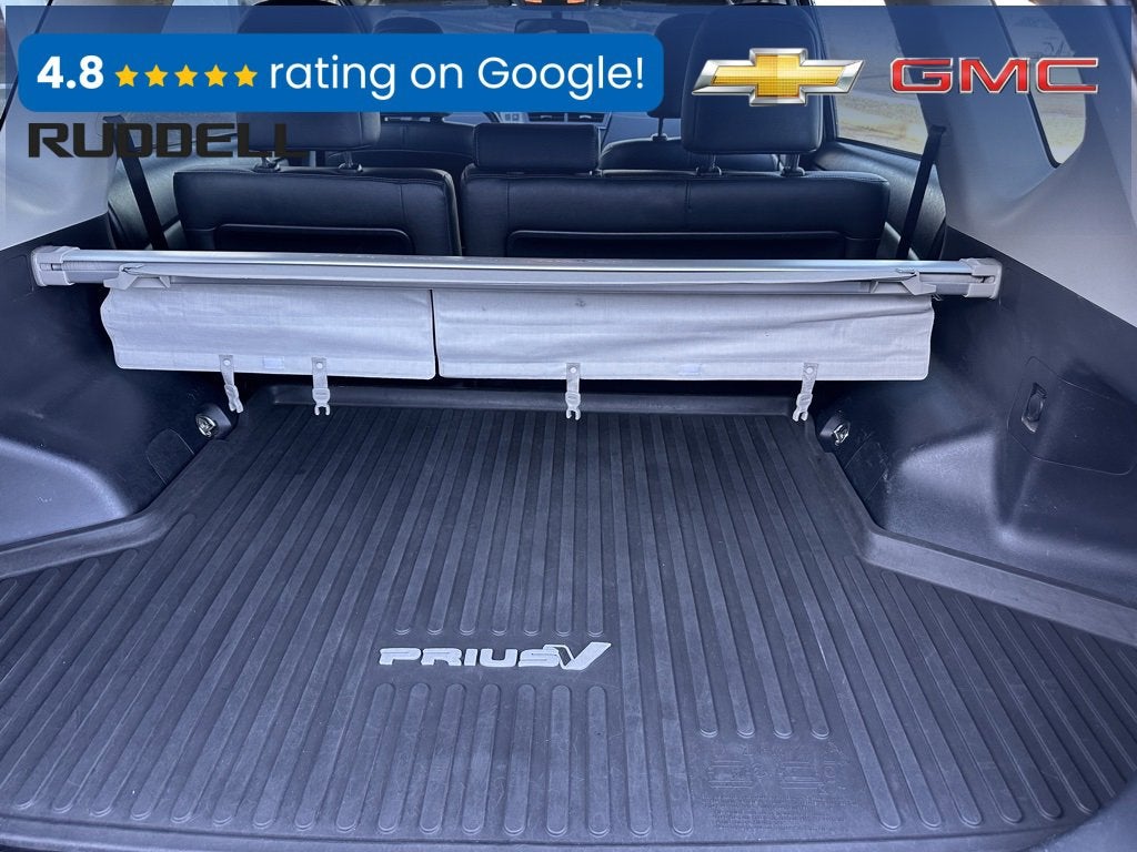 2017 Toyota Prius v Two