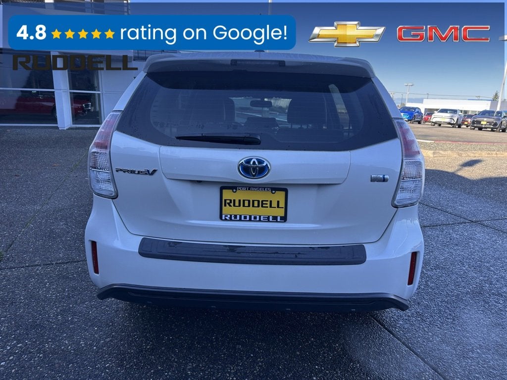 2017 Toyota Prius v Two