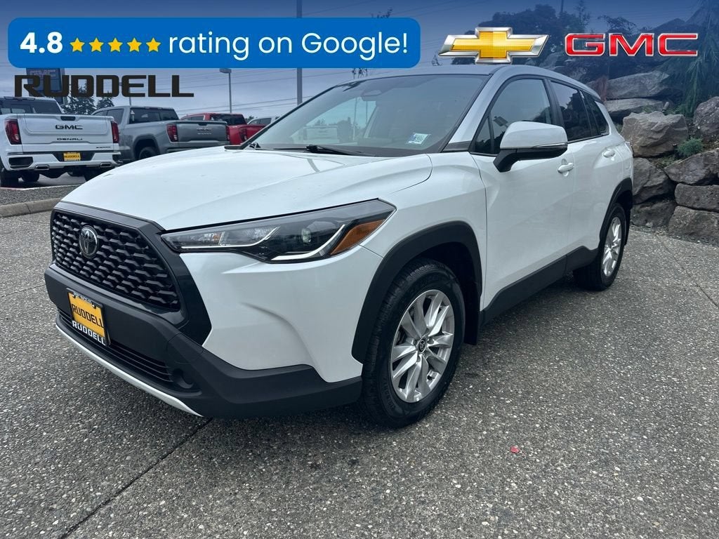 2024 Toyota Corolla Cross LE