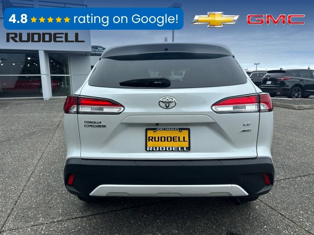 2024 Toyota Corolla Cross LE
