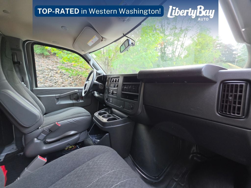 2024 Chevrolet Express 2500 Work Van Cargo