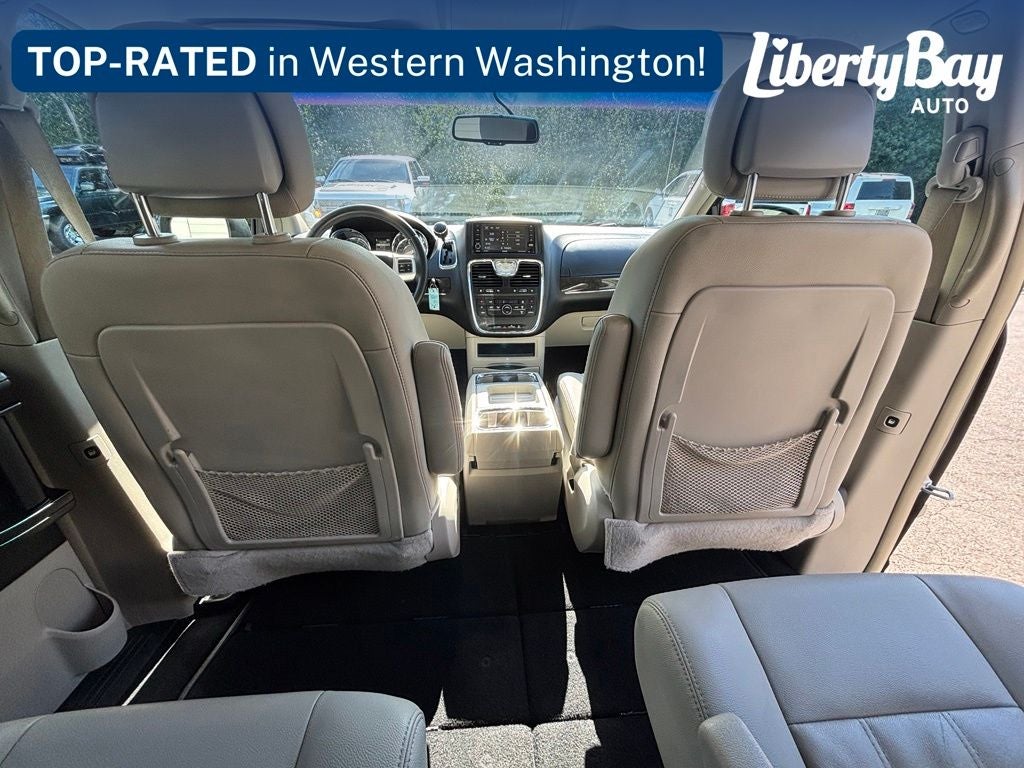 2016 Chrysler Town & Country Touring