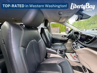 2017 Chrysler Pacifica Touring L