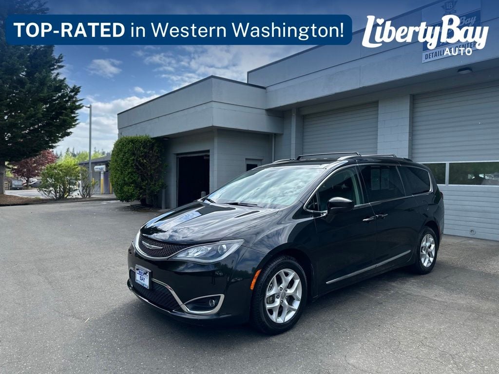 2017 Chrysler Pacifica Touring L