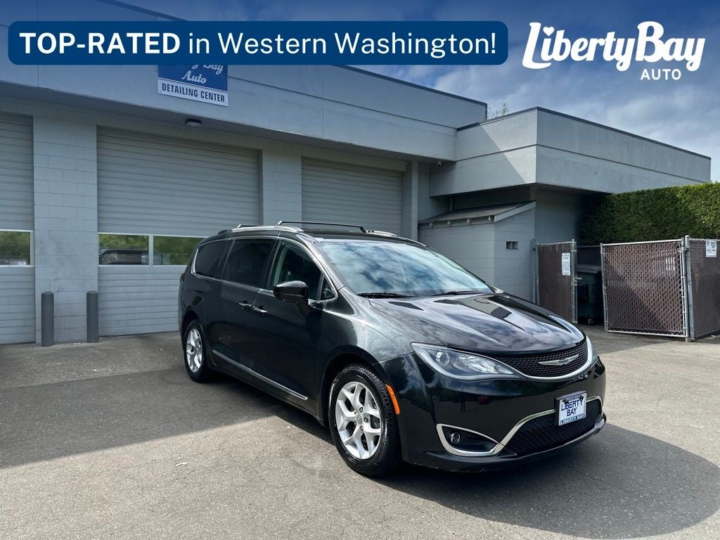 2017 Chrysler Pacifica Touring L