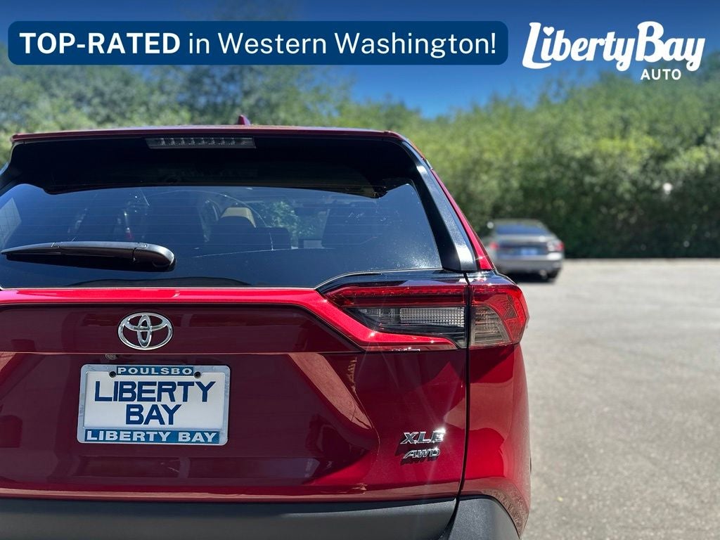 2025 Toyota RAV4 XLE Premium