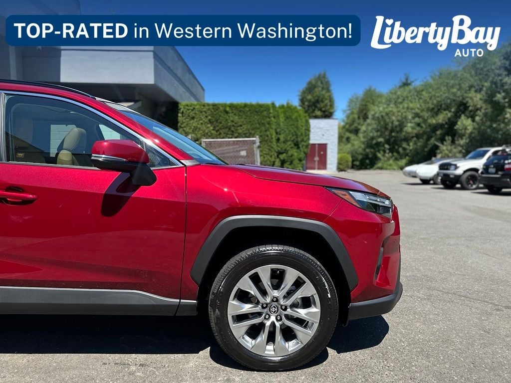 2025 Toyota RAV4 XLE Premium