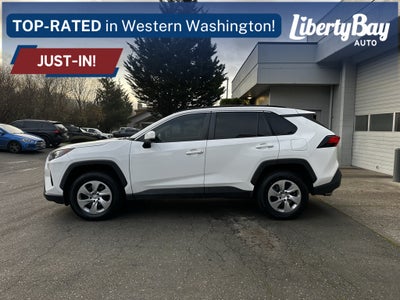 2020 Toyota RAV4 LE