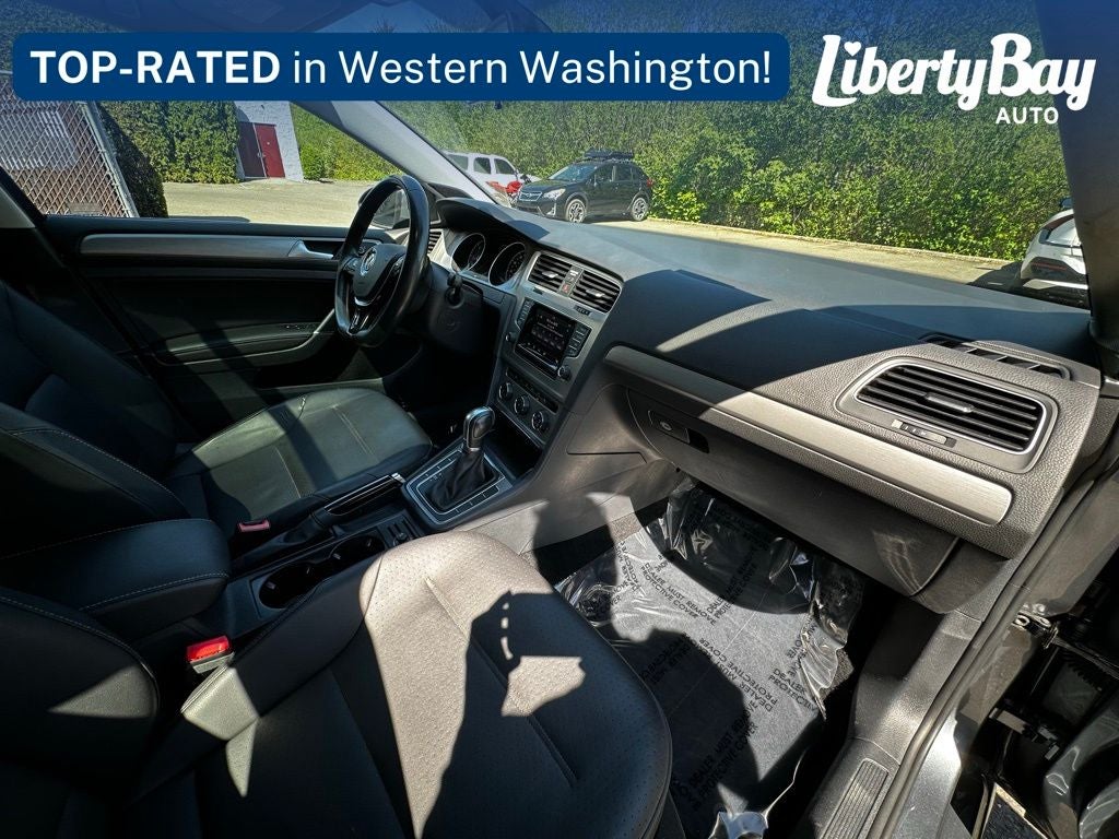 2015 Volkswagen Golf SportWagen SE