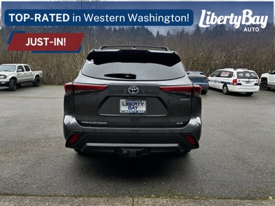 2022 Toyota Highlander Hybrid Base