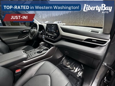 2022 Toyota Highlander Hybrid Base