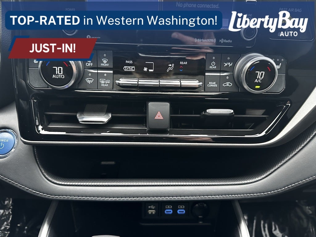 2022 Toyota Highlander Hybrid Base