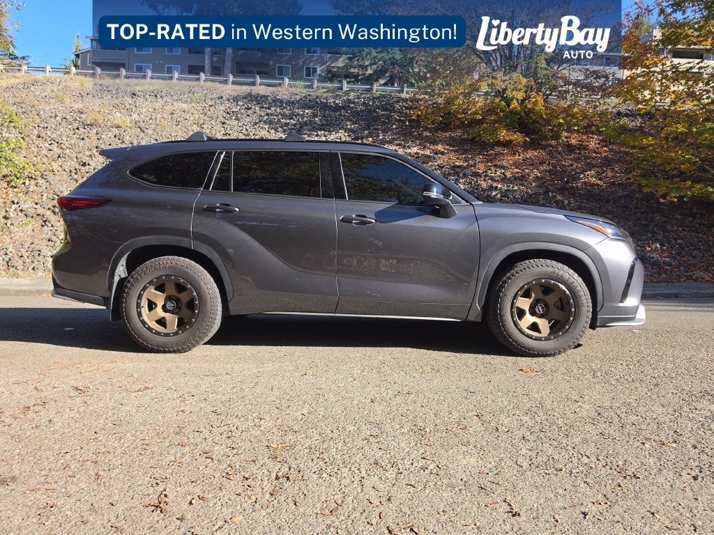 2022 Toyota Highlander XSE