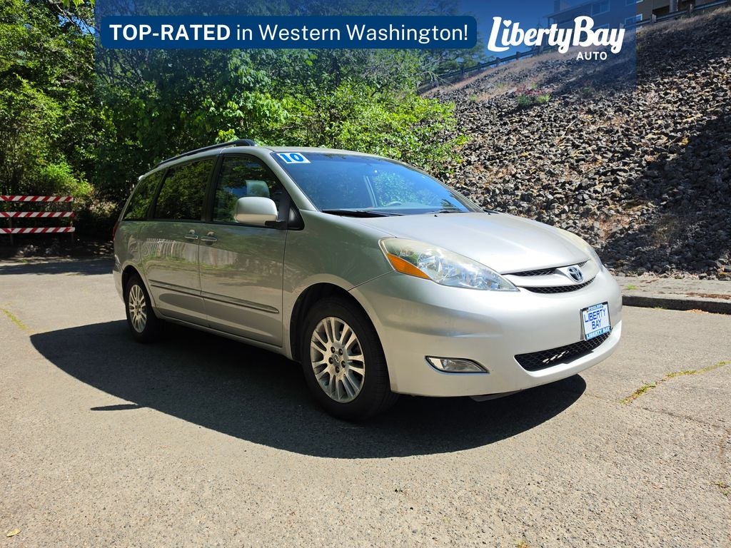 2010 Toyota Sienna XLE