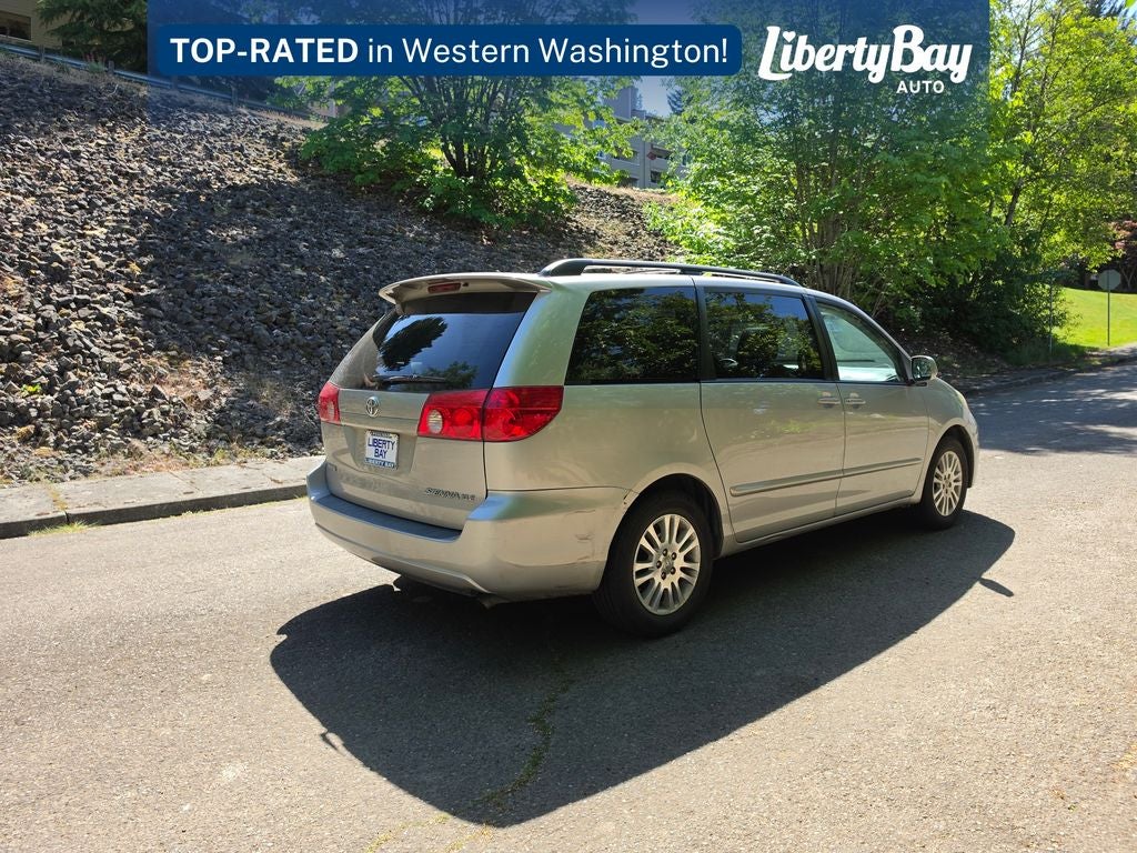 2010 Toyota Sienna XLE