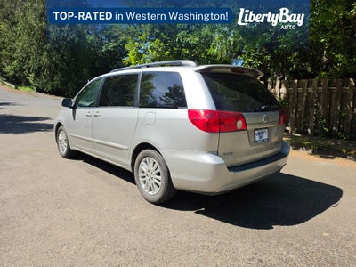 2010 Toyota Sienna XLE