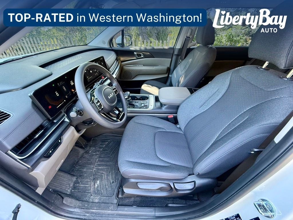 2025 Kia Carnival LX