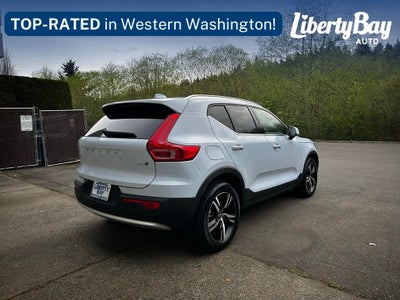 2025 Volvo XC40 B5 Core